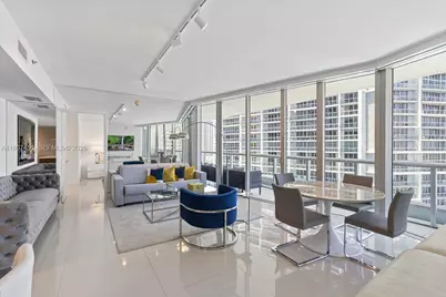 495 Brickell Ave #2304, Miami, FL 33131 - Photo 4