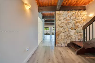 19412 NE 26th Ave #143B, Miami, FL 33180 - Photo 2