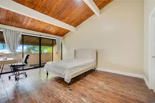 19412 NE 26th Ave, Miami, FL 33180 - Photo 14