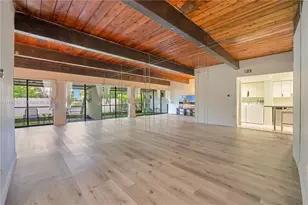 19412 NE 26th Ave, Miami, FL 33180 - Photo 10