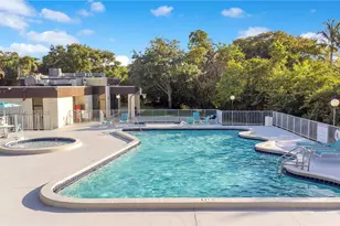 19412 NE 26th Ave, Miami, FL 33180 - Photo 32