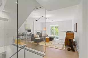 455 NE 39th St, Miami, FL 33137 - Photo 12