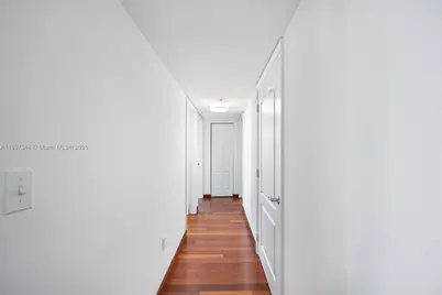 1200 Brickell Bay Dr #2824, Miami, FL 33131 - Photo 12