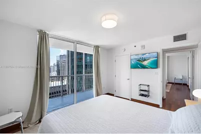 1200 Brickell Bay Dr #2824, Miami, FL 33131 - Photo 20