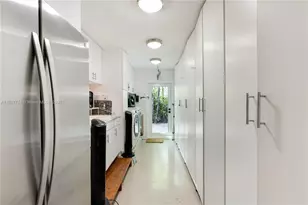 270 Island Dr, Key Biscayne, FL 33149 - Photo 14