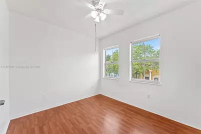 10819 NW 51st Ln, Doral, FL 33178 - Photo 16