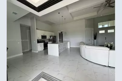113 NW 38th Pl, Cape Coral, FL 33993 - Photo 16