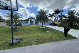113 NW 38th Pl, Cape Coral, FL 33993 - Photo 4