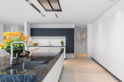 1000 Biscayne Blvd #3201, Miami, FL 33132 - Photo 30