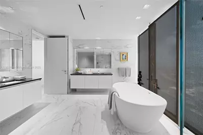 1000 Biscayne Blvd #3201, Miami, FL 33132 - Photo 46