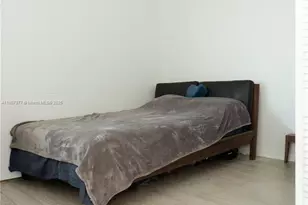 325 S Biscayne Blvd, Miami, FL 33131 - Photo 32