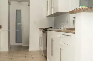 325 S Biscayne Blvd, Miami, FL 33131 - Photo 8