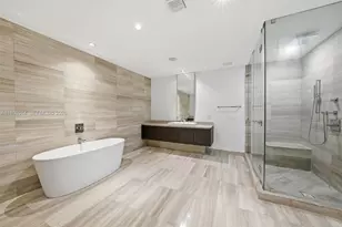 3250 NE 188th St, Aventura, FL 33180 - Photo 14