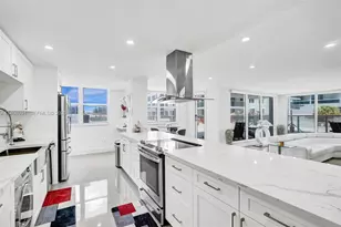 2751 S Ocean Dr, Hollywood, FL 33019 - Photo 2