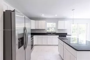 2006 Rosa Ct, Lehigh Acres, FL 33972 - Photo 2