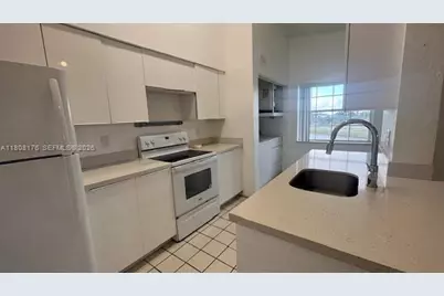 2881 N Oakland Forest Dr #309, Oakland Park, FL 33309 - Photo 8