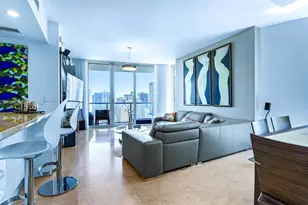 185 SW 7th St, Miami, FL 33130 - Photo 6