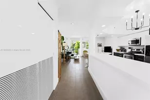 3245 NE 184th St, Aventura, FL 33160 - Photo 4