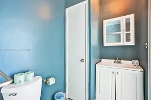 1245 Wiley St, Hollywood, FL 33019 - Photo 42