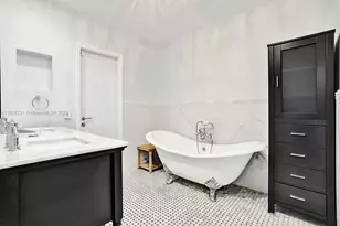 1245 Wiley St, Hollywood, FL 33019 - Photo 32