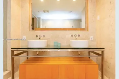 6000 Collins Ave #146, Miami Beach, FL 33140 - Photo 12