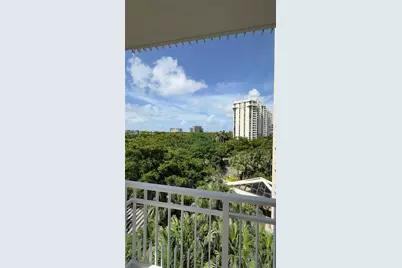 2000 Towerside Ter #711, Miami, FL 33138 - Photo 1