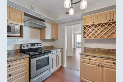 900 Bay Dr #716+Dock Slip available, Miami Beach, FL 33141 - Photo 12