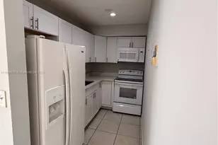 4705 NW 7th St, Miami, FL 33126 - Photo 4