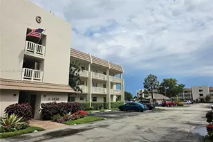 6850 R O Y A L Palm Bl, Margate, FL 33063 - Photo 34