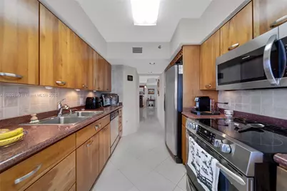 16445 Collins Ave #2226, Sunny Isles Beach, FL 33160 - Photo 32