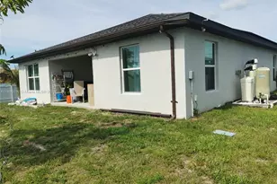 2116 5th Pl, Cape Coral, FL 33909 - Photo 24