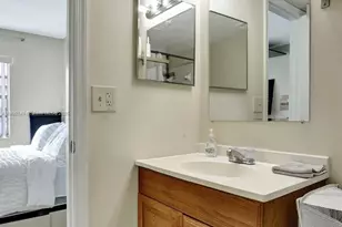 826 Twin Lakes Dr, Coral Springs, FL 33071 - Photo 22