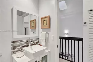 21388 Marina Cove Cir, Aventura, FL 33180 - Photo 8
