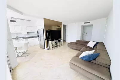 4779 Collins Ave #2106, Miami Beach, FL 33140 - Photo 6