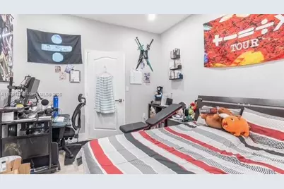 8900 NW 153rd Ter, Miami Lakes, FL 33018 - Photo 20