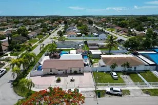 25305 SW 124th Ct, Homestead, FL 33032 - Photo 4