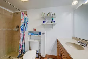 1770 NE 191st St, Miami, FL 33179 - Photo 36