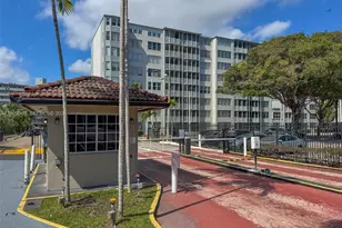 1770 NE 191st St, Miami, FL 33179 - Photo 50