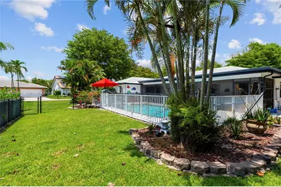 988 NW 110th Ave, Coral Springs, FL 33071 - Photo 32