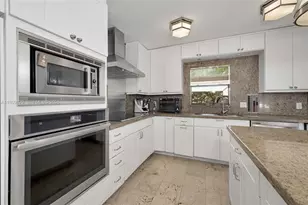 201 Knollwood Dr, Key Biscayne, FL 33149 - Photo 24
