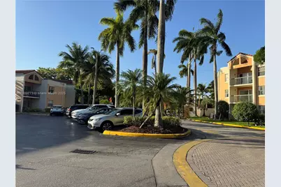 6276 NW 186th St #305, Hialeah, FL 33015 - Photo 2