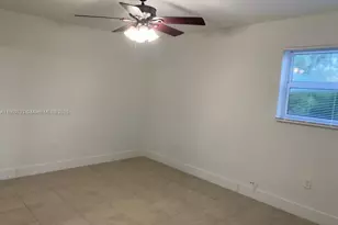1975 NE 135th St, North Miami, FL 33181 - Photo 14