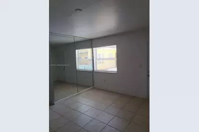 1975 NE 135th St #2D, North Miami, FL 33181 - Photo 4