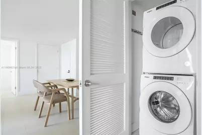 159 NE 6th St #3001, Miami, FL 33132 - Photo 20