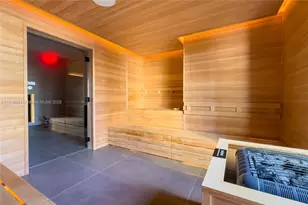 159 NE 6th St, Miami, FL 33132 - Photo 36