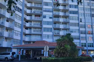 1300 NE Miami Gardens Dr, Miami, FL 33179 - Photo 40