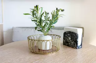 159 NE 6th St, Miami, FL 33132 - Photo 18