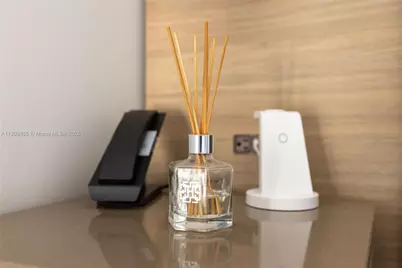 159 NE 6th St #3012, Miami, FL 33132 - Photo 8