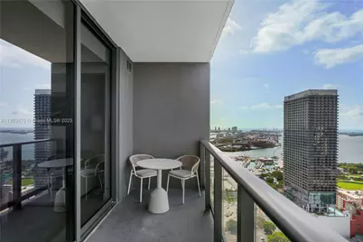 601 NE 1st St #3907, Miami, FL 33132 - Photo 4