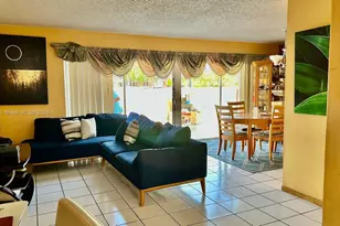 9999 NW 9th St Cir, Miami, FL 33172 - Photo 6